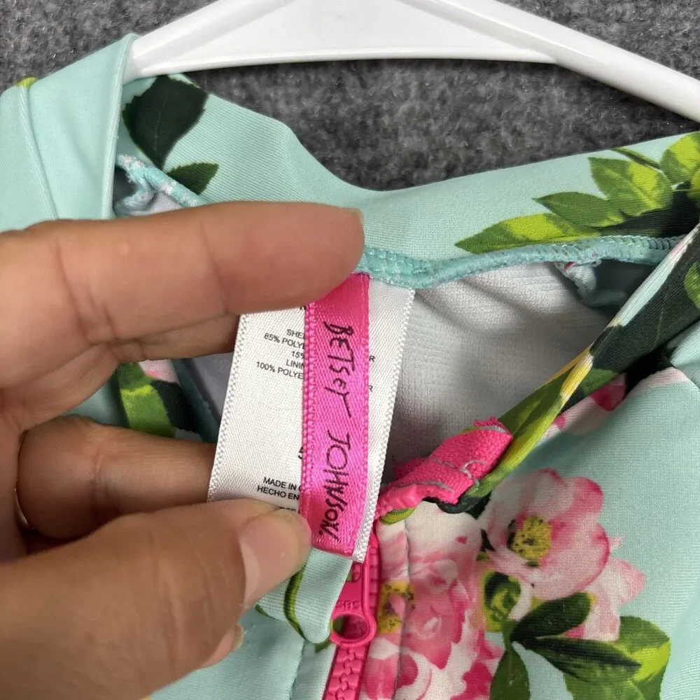 Betsey Johnson Girls Swimsuit Size 5 Green Long Sleeve Zipper